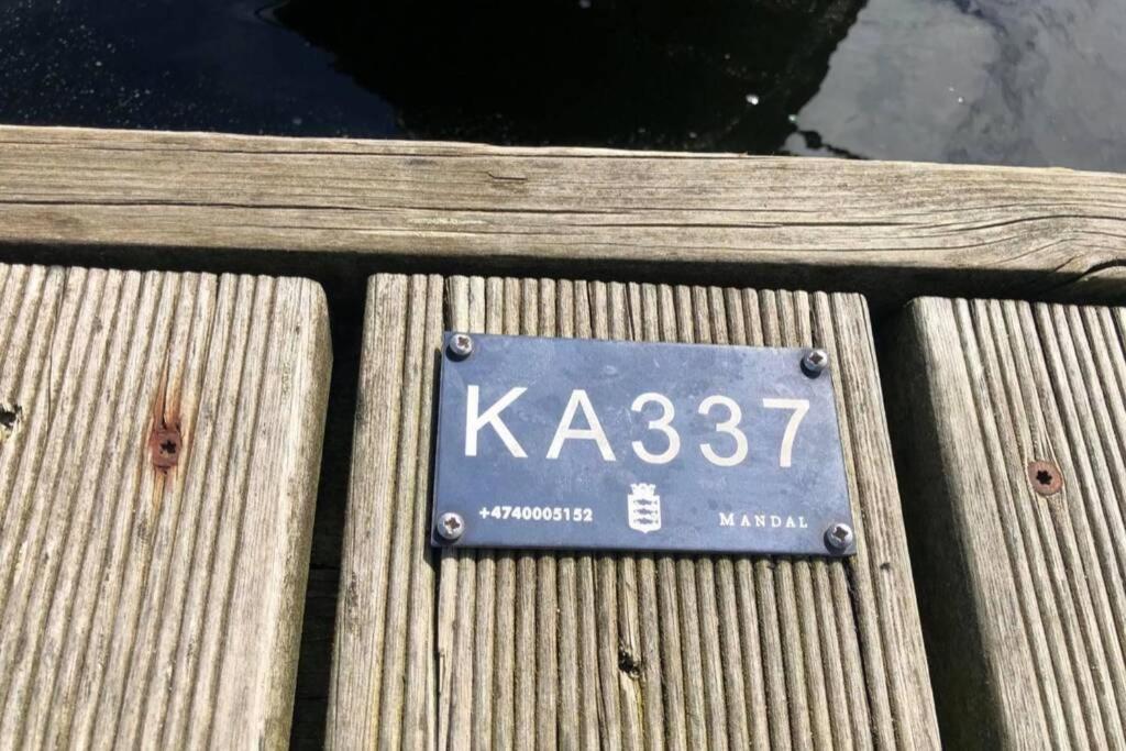 Mandal Apartment Mit Moeglichkeit Ein Boot Zu Benutzen Und Angeln 外观 照片