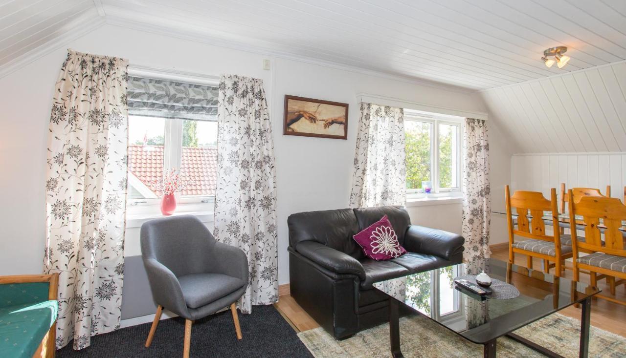 Mandal Apartment Mit Moeglichkeit Ein Boot Zu Benutzen Und Angeln 外观 照片